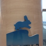 美術館の隠れうさぎ？