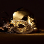 眠たい時だけじゃなく、恋をしたい時もアイマスクをつけると良いらしい！？ アイマスクDE 恋活